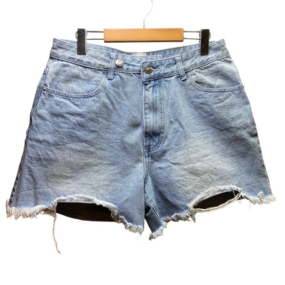 Princess Polly High Rise Shorts - Picture 1 of 3